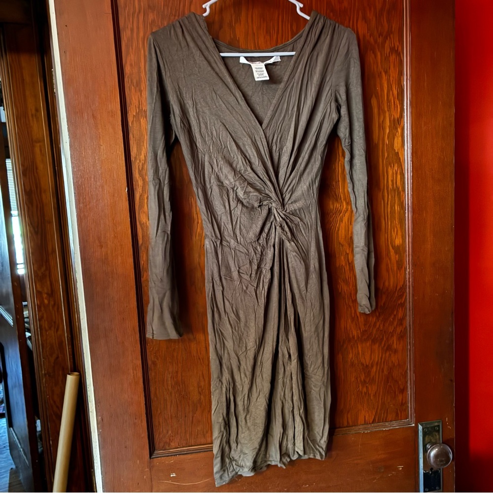 Women’s XS Max Studio Elegant Brown Long Sleeve Dress